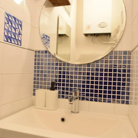 Le Erbe Tra Locali E Universitaria Apartman *
