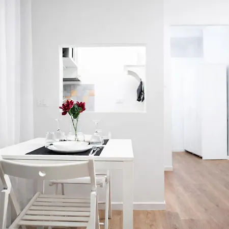 Le Erbe Tra Locali E Universitaria Apartman Genova