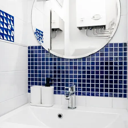 Le Erbe Tra Locali E Universitaria Apartman